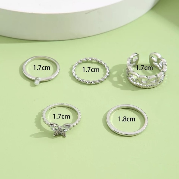 💖 5 items for $25 Sale! 💖 5 Piece Butterfly Ring Set - Picture 3 of 4